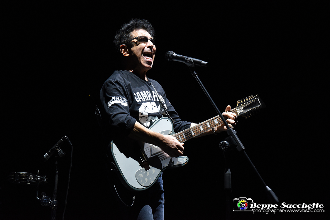 VBS_3975 - Concerto Edoardo Bennato - Peter Pan Rock 'n' Roll Tour.jpg